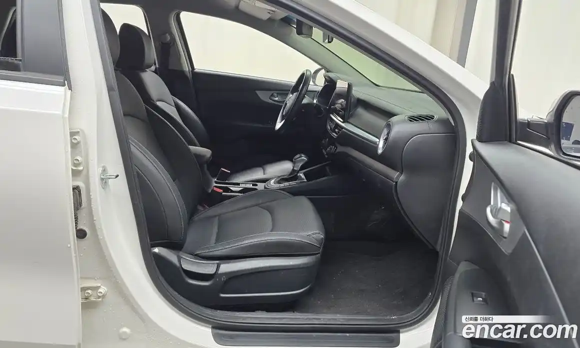 Kia K3 2022 1.6 Автомат в Москве № 120612, фото 4