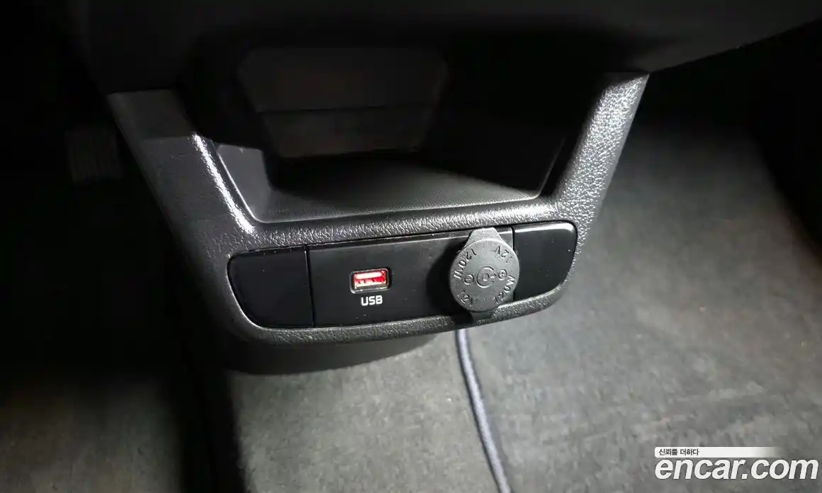 Kia Ray 2022 1.0 Автомат в Москве № 121651, фото 13