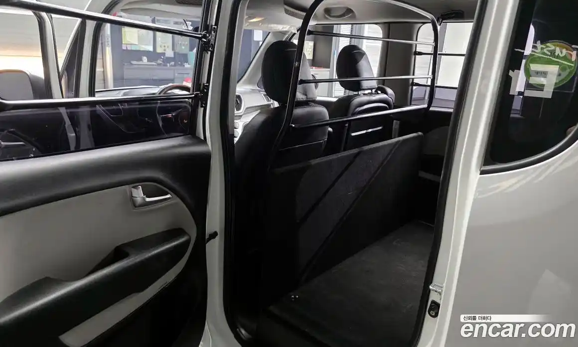 Kia Ray 2022 1.0 Автомат в Москве № 121651, фото 16