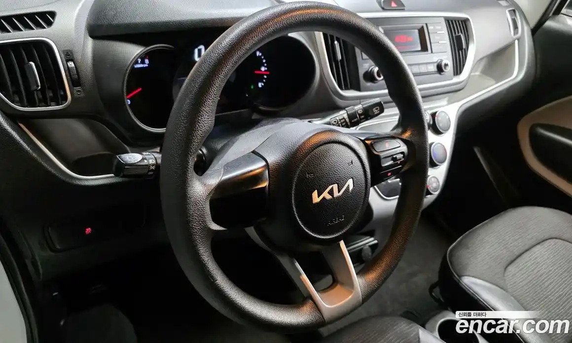 Kia Ray 2022 1.0 Автомат в Москве № 121651, фото 3