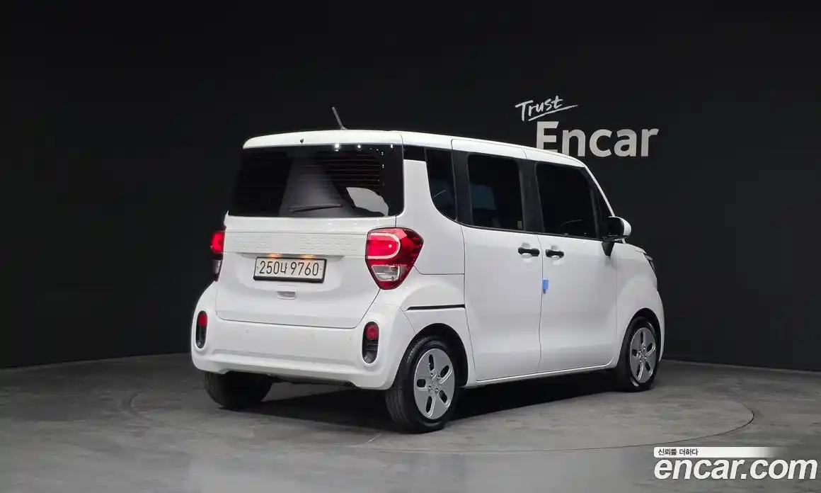 Kia Ray 2022 1.0 Автомат в Москве № 121651, фото 6