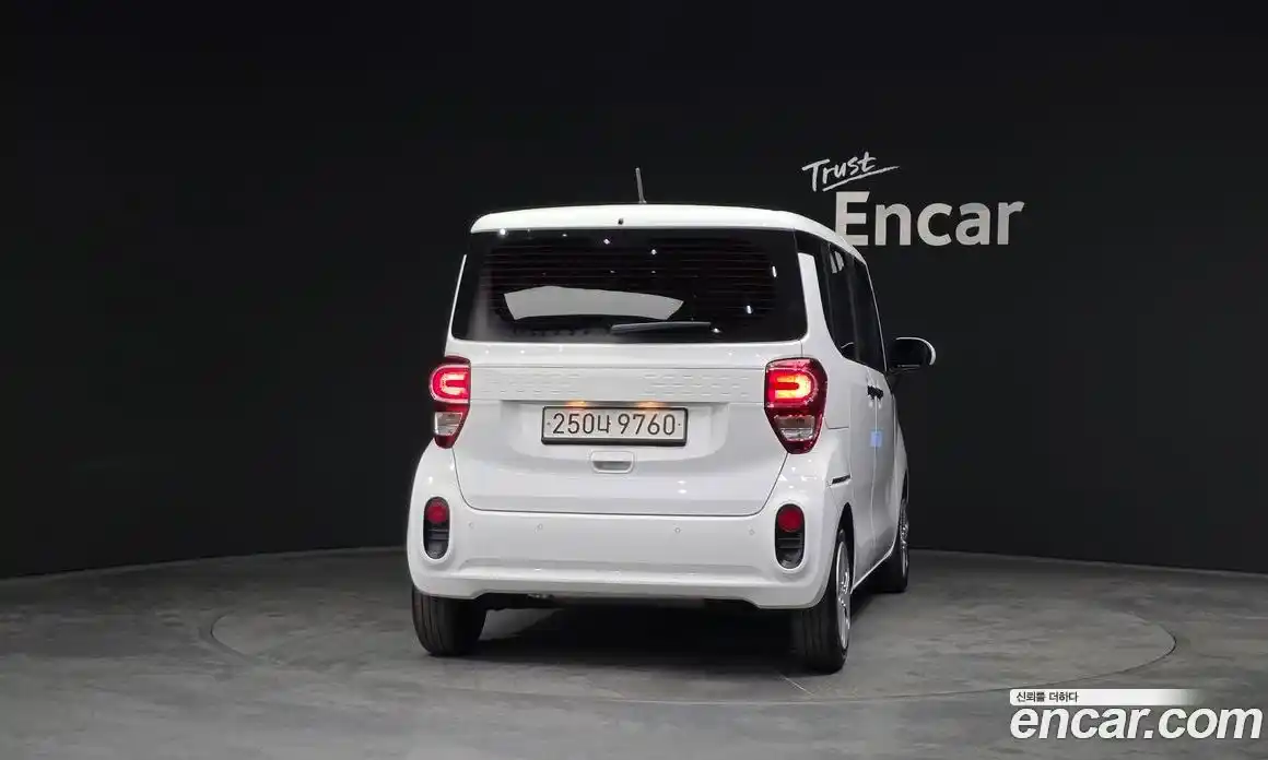 Kia Ray 2022 1.0 Автомат в Москве № 121651, фото 10