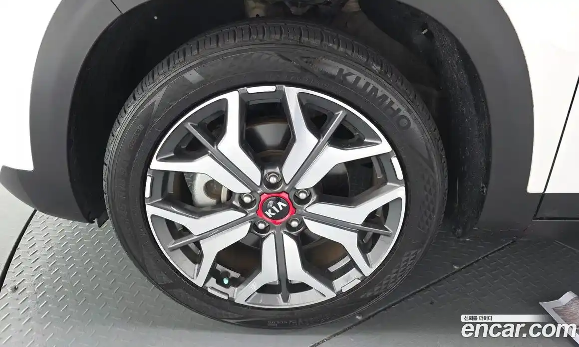 Kia Seltos 2022 1.6 Автомат в Москве № 121738, фото 19