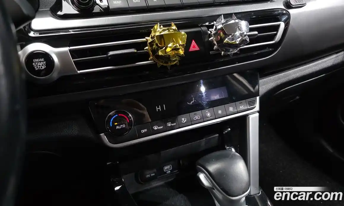 Kia Seltos 2022 1.6 Автомат в Москве № 121738, фото 3