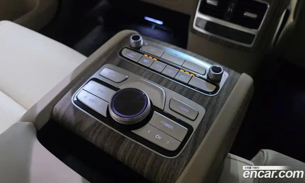 Kia K9 2023 3.8 Автомат в Москве № 123911, фото 4