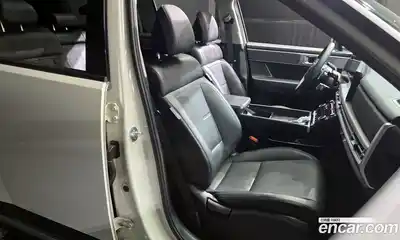 Hyundai Santa Fe 2024 2.5 Автомат в Москве № 124114, миниатюра 4