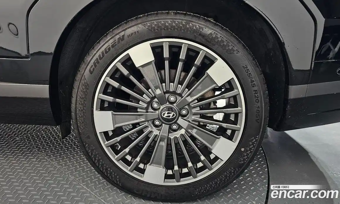 Hyundai Santa Fe 2024 1.6 Автомат в Москве № 125490, фото 4