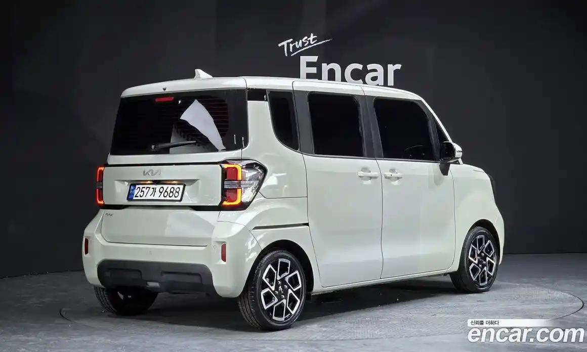 Kia Ray 2023 1.0 Автомат в Москве № 128533, фото 15