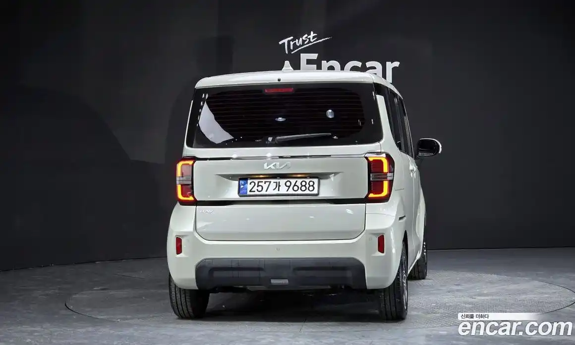 Kia Ray 2023 1.0 Автомат в Москве № 128533, фото 7