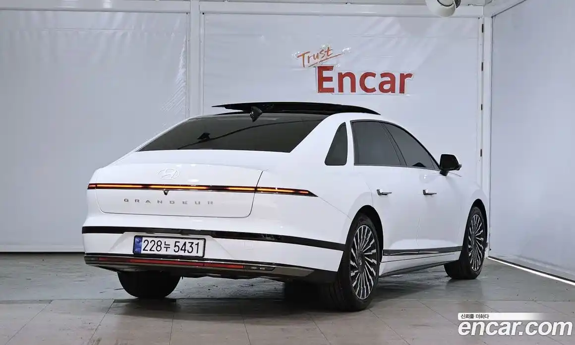 Hyundai Grandeur 2025 2.5 Автомат в Москве № 129751, фото 12