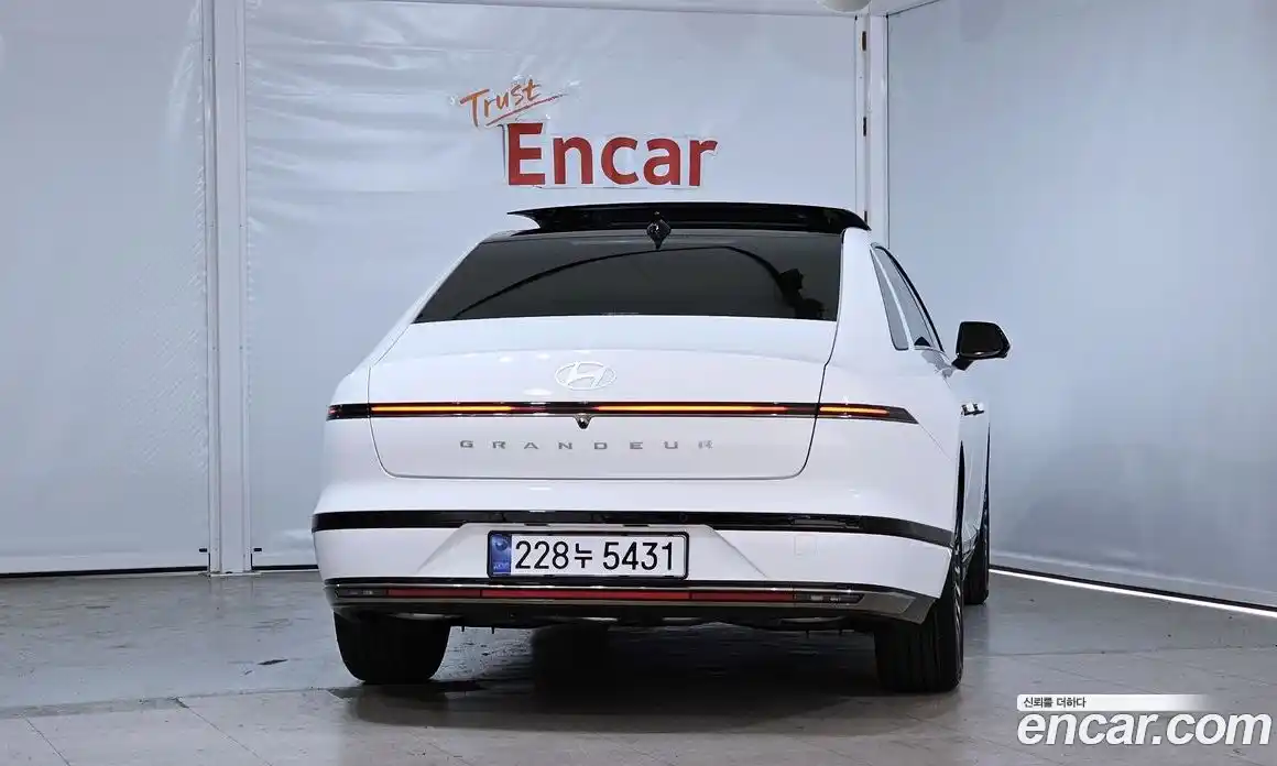 Hyundai Grandeur 2025 2.5 Автомат в Москве № 129751, фото 4