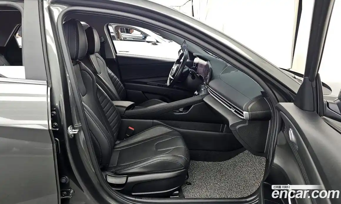 Hyundai Avante 2022 1.6 Автомат в Москве № 129904, фото 14