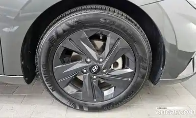 Hyundai Avante 2022 1.6 Автомат в Москве № 129904, миниатюра 7