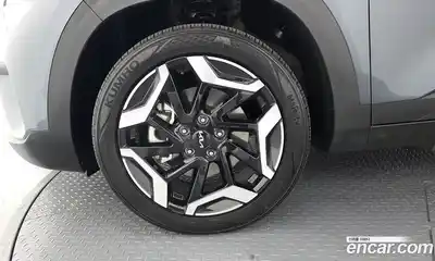 Kia Seltos 2025 1.6 Автомат в Москве № 130218, миниатюра 2