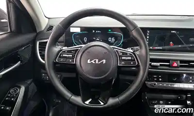 Kia Seltos 2025 1.6 Автомат в Москве № 130218, миниатюра 8