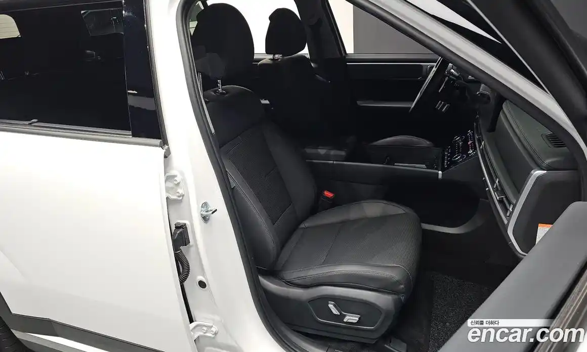 Hyundai Santa Fe 2025 1.6 Автомат в Москве № 130285, фото 16