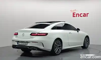 Mercedes-Benz E-Class 2022 2.0 Автомат в Москве № 142571, миниатюра 2