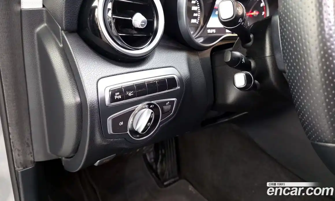 Mercedes-Benz C-Class 2015 2.0 Автомат в Москве № 142950, фото 17