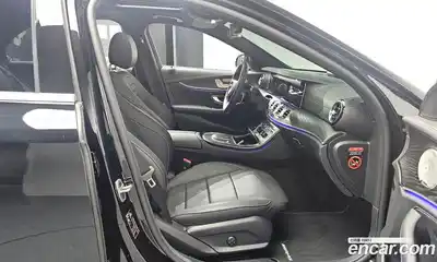 Mercedes-Benz E-Class 2023 1.9 Автомат в Москве № 143417, миниатюра 12