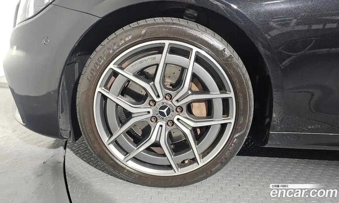 Mercedes-Benz E-Class 2023 1.9 Автомат в Москве № 143417, фото 16