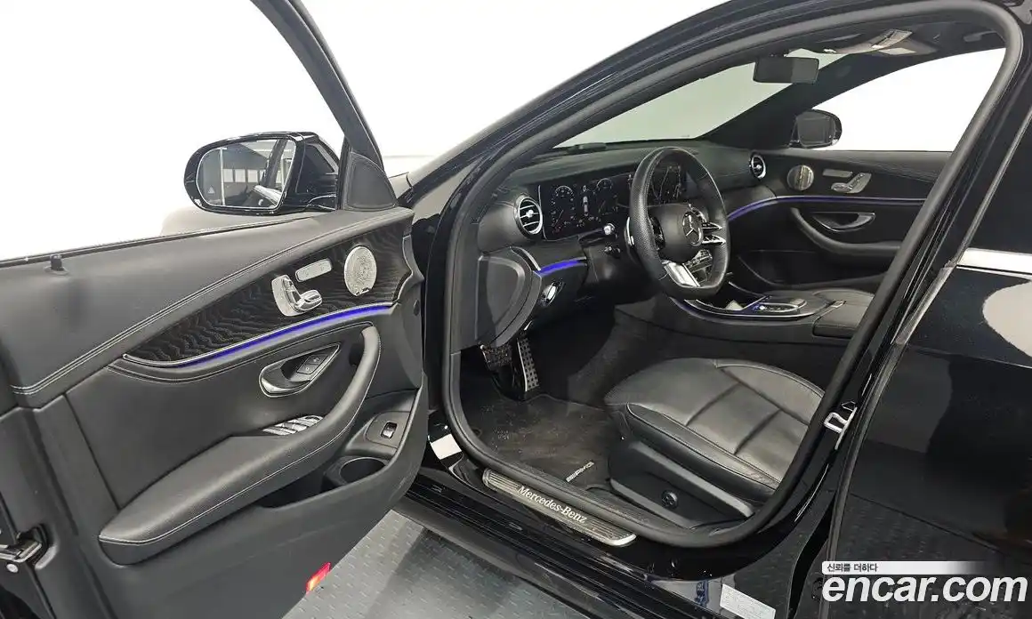 Mercedes-Benz E-Class 2023 1.9 Автомат в Москве № 143417, фото 17