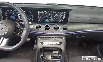 Mercedes-Benz E-Class 2023 1.9 Автомат в Москве № 143417, миниатюра 2