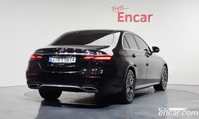 Mercedes-Benz E-Class 2023 1.9 Автомат в Москве № 143417, миниатюра 3