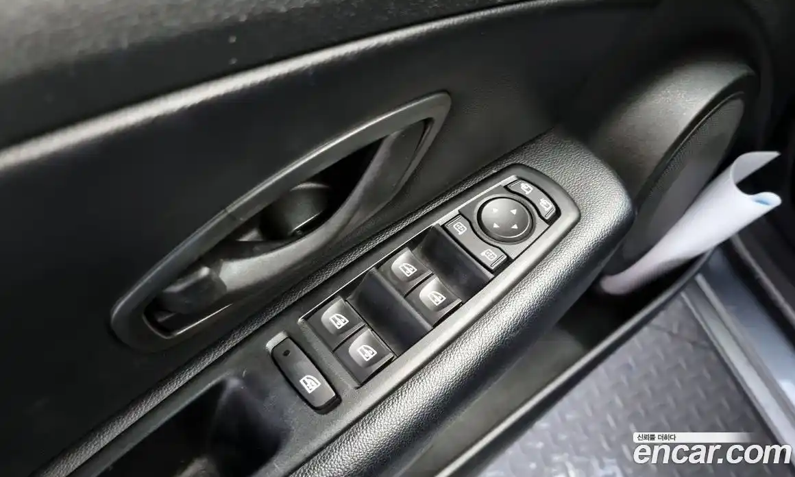 Renault SM3 2016 1.6 Автомат в Москве № 148306, фото 18