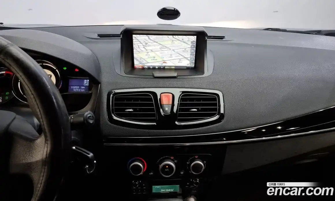 Renault SM3 2016 1.6 Автомат в Москве № 148306, фото 6