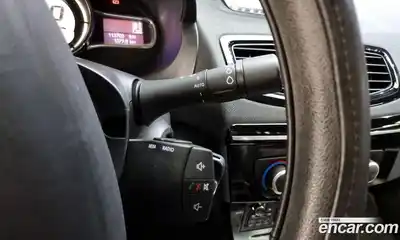 Renault SM3 2016 1.6 Автомат в Москве № 148306, миниатюра 7