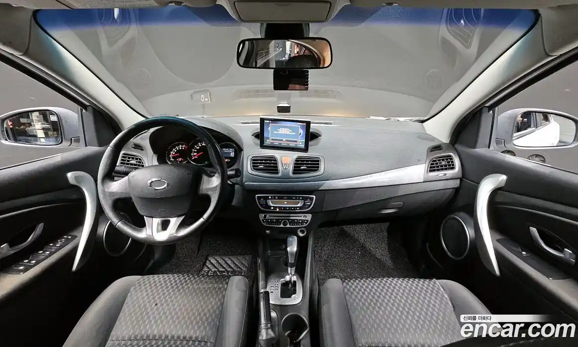 Renault SM3 2011 1.6 Автомат в Москве № 151047, фото 13