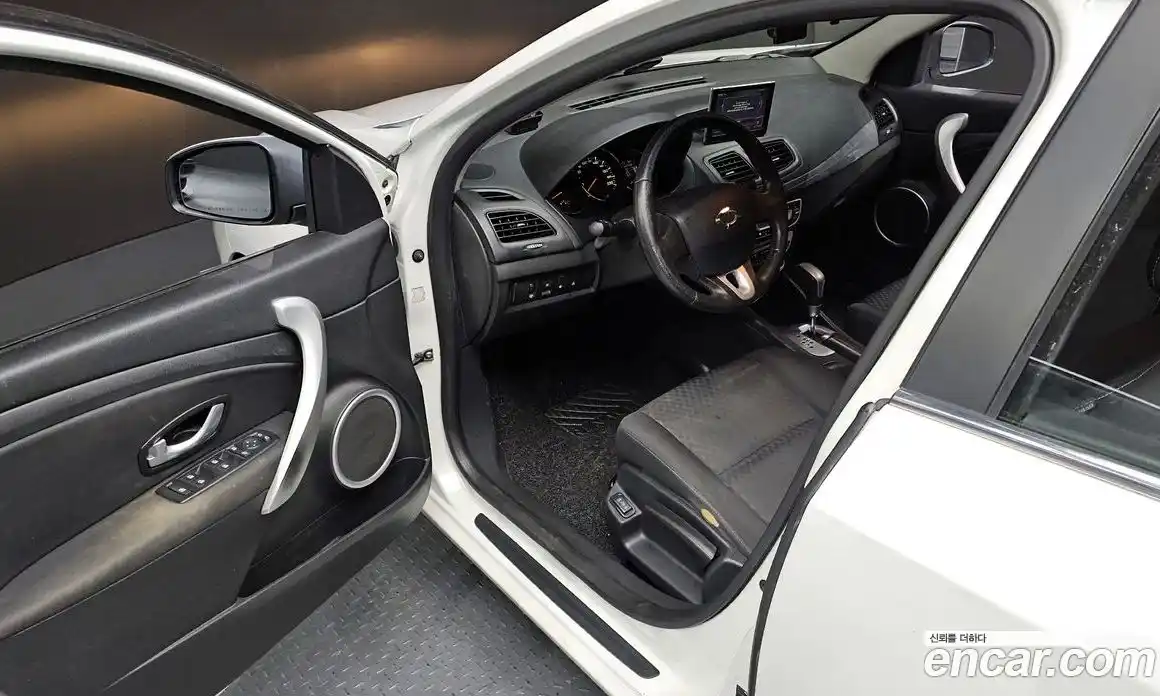 Renault SM3 2011 1.6 Автомат в Москве № 151047, фото 8