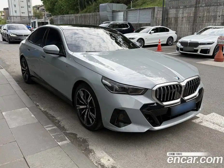 BMW 5-Series 2025 2.0 Автомат в Москве № 153188, фото 1
