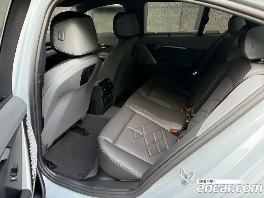 BMW 5-Series 2025 2.0 Автомат в Москве № 153188, фото 11