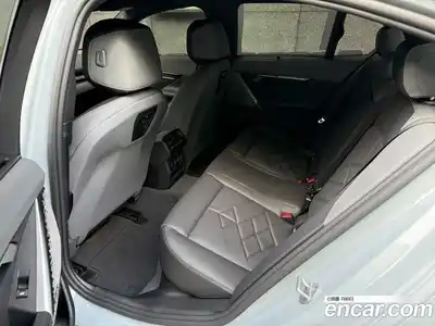 BMW 5-Series 2025 2.0 Автомат в Москве № 153188, миниатюра 11