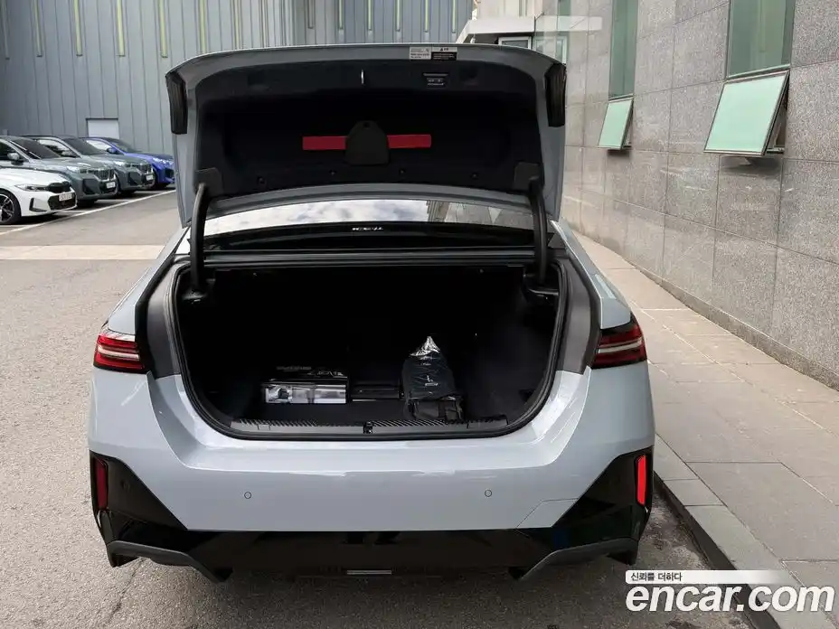 BMW 5-Series 2025 2.0 Автомат в Москве № 153188, фото 20