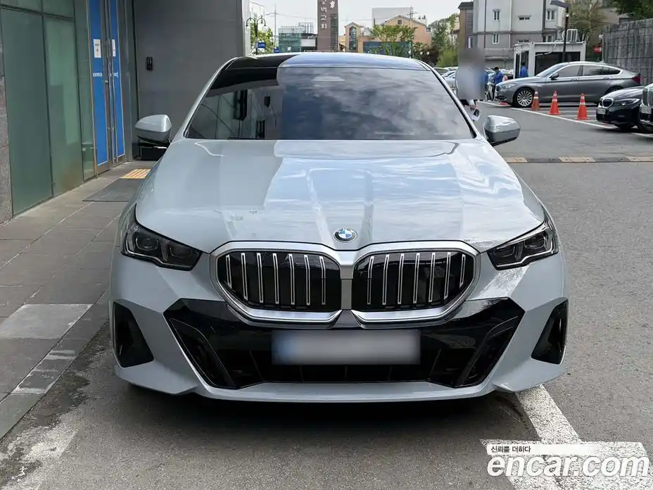 BMW 5-Series 2025 2.0 Автомат в Москве № 153188, фото 3