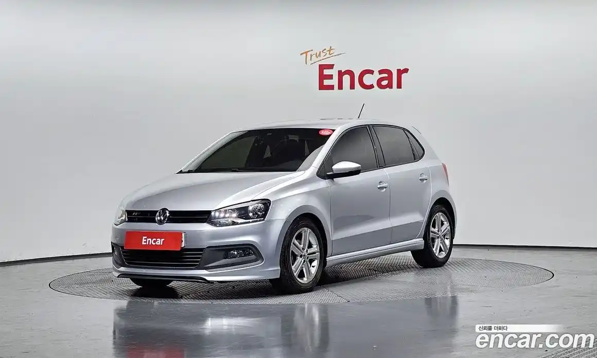 Volkswagen Polo 2014 1.6 Автомат в Москве № 156151, фото 5