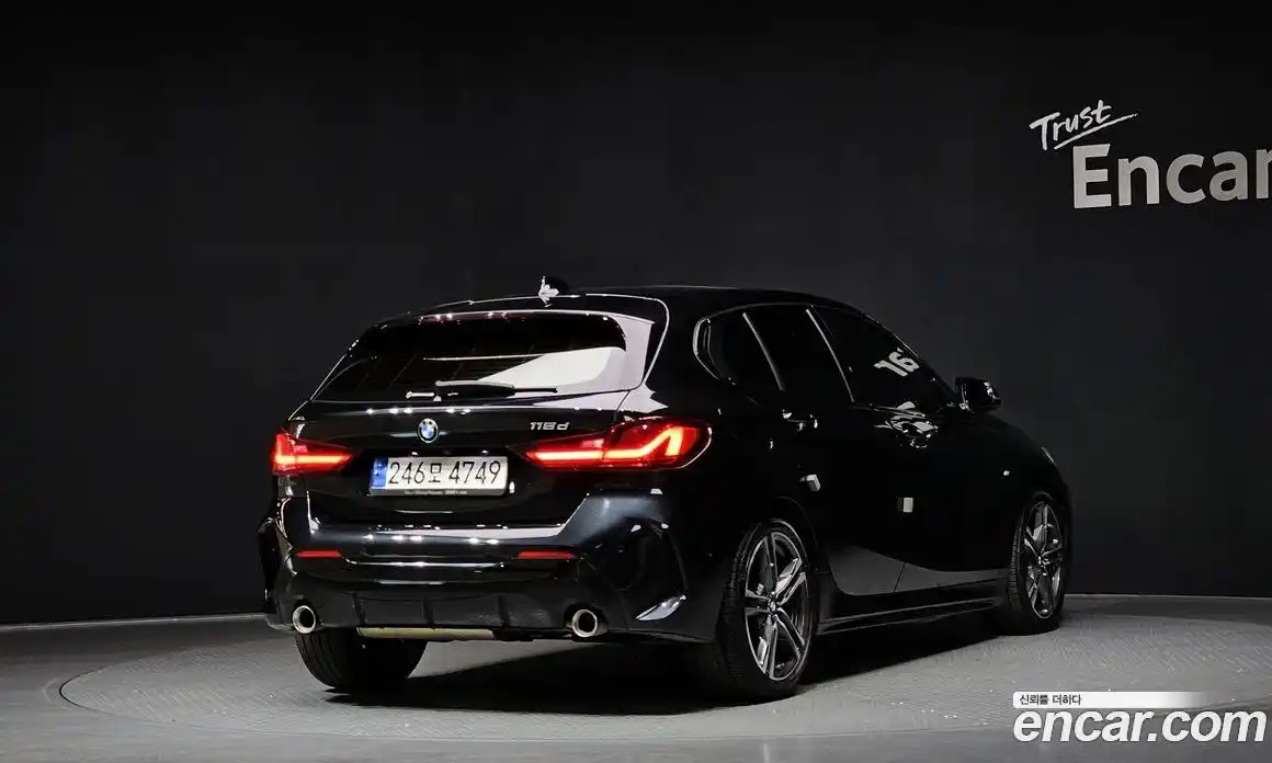 BMW 1-Series 2021 2.0 Автомат в Москве № 159230, фото 3