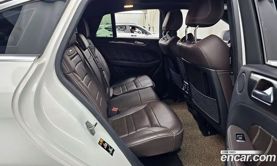 Mercedes-Benz GLE-Class 2018 5.5 Автомат в Москве № 161687, фото 14