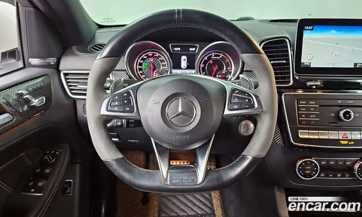 Mercedes-Benz GLE-Class 2018 5.5 Автомат в Москве № 161687, фото 15