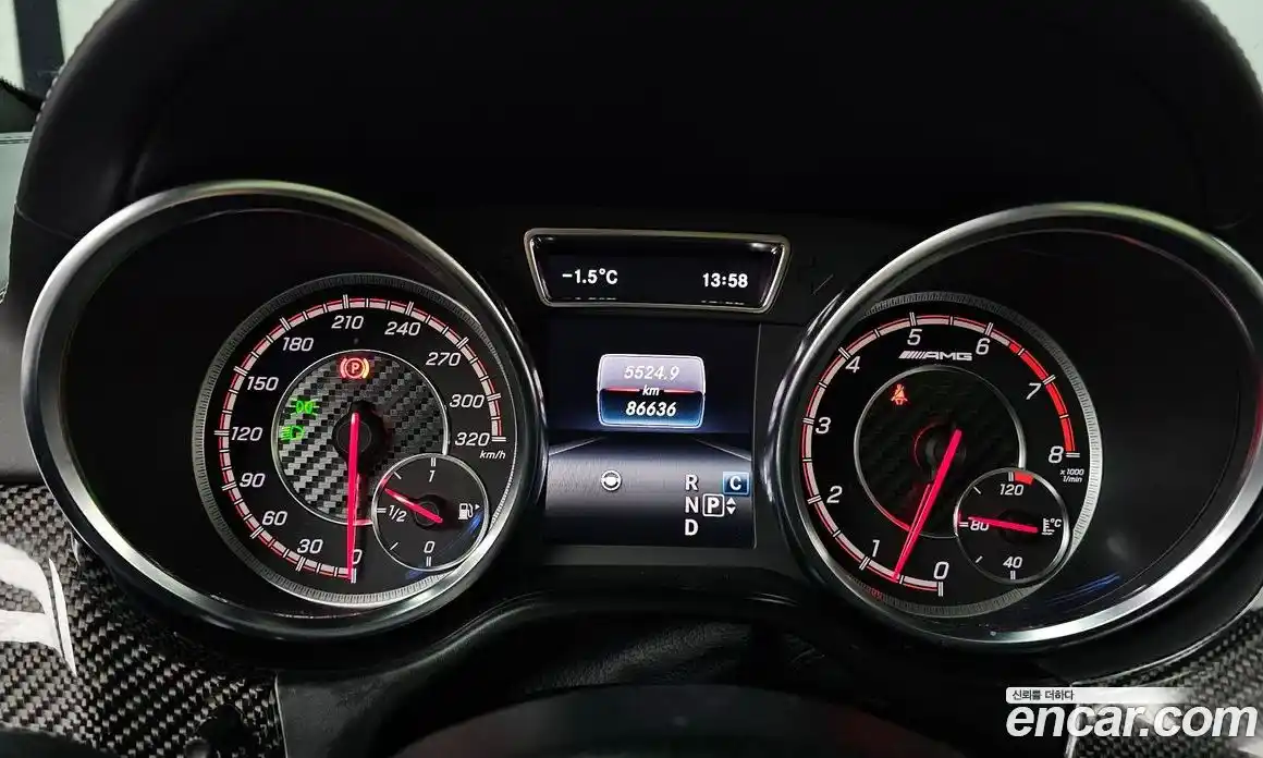 Mercedes-Benz GLE-Class 2018 5.5 Автомат в Москве № 161687, фото 16