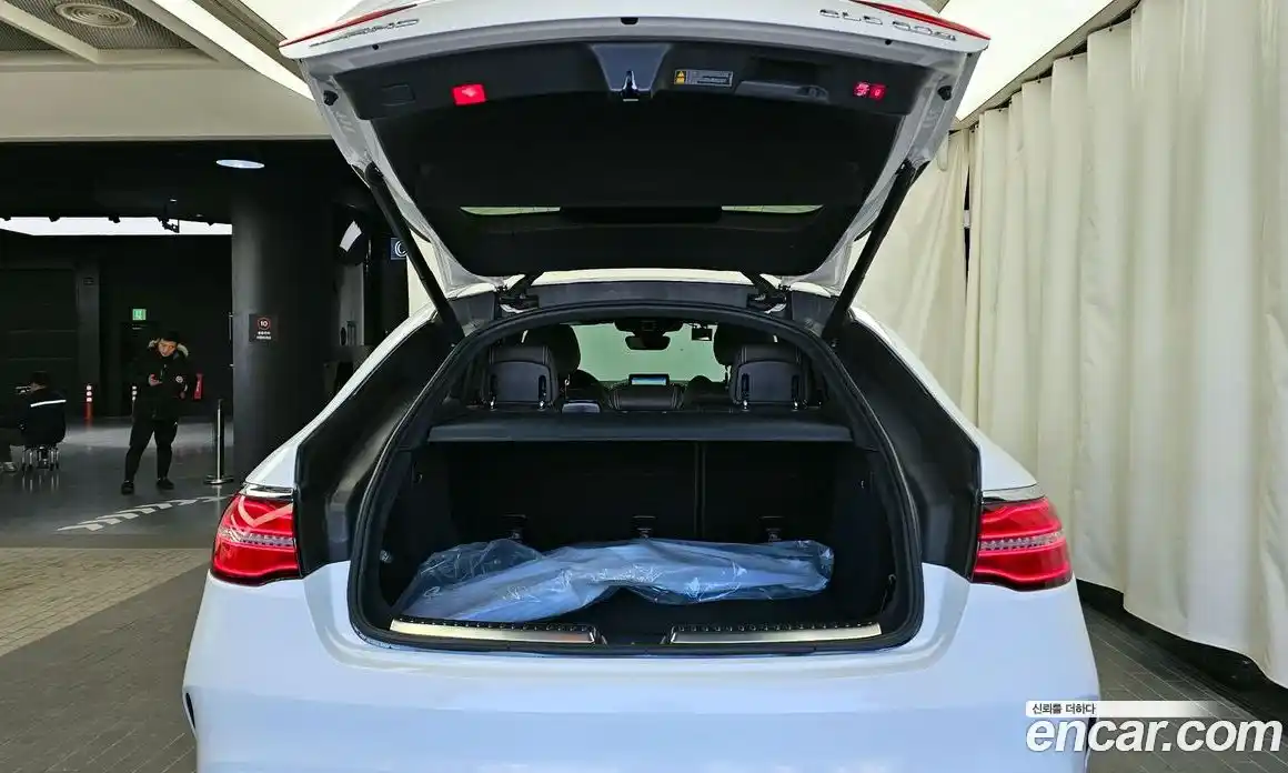 Mercedes-Benz GLE-Class 2018 5.5 Автомат в Москве № 161687, фото 20