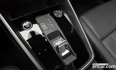 Audi A3 2023 2.0 Автомат в Москве № 162326, миниатюра 3