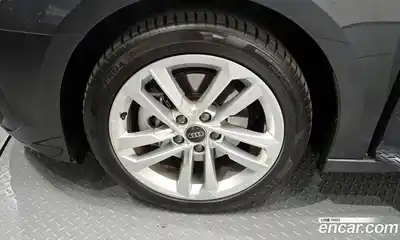 Audi A3 2023 2.0 Автомат в Москве № 162326, миниатюра 5