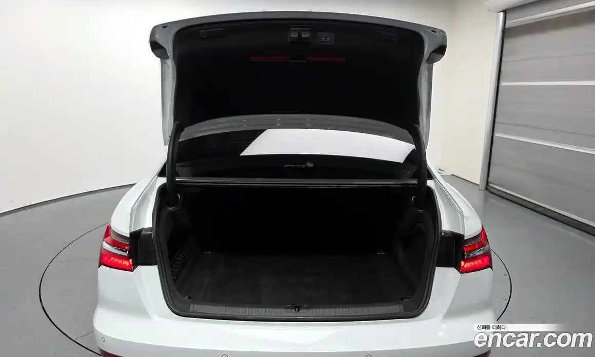 Audi A6 2023 2.0 Автомат в Москве № 162495, фото 13