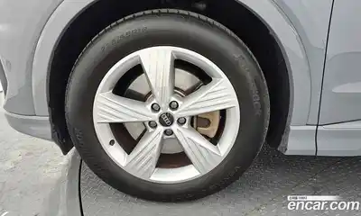 Audi Q4 e-tron, 2023