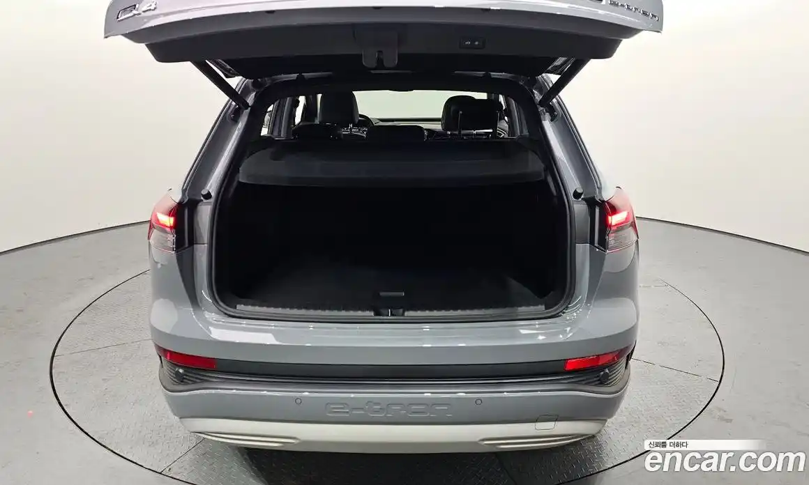 Audi Q4 e-tron 2023 Автомат в Москве № 162530, фото 12