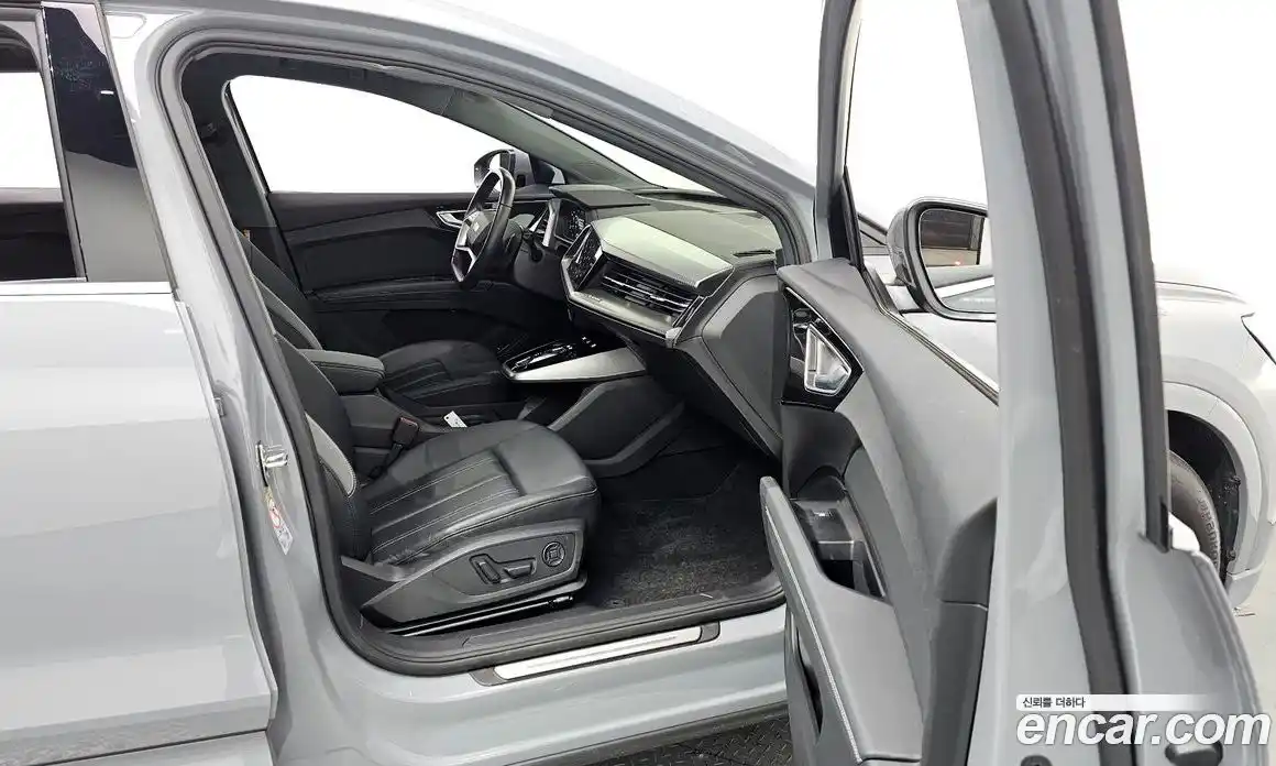 Audi Q4 e-tron 2023 Автомат в Москве № 162530, фото 20