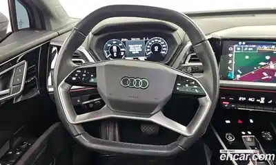Audi Q4 e-tron 2023 Автомат в Москве № 162530, миниатюра 2